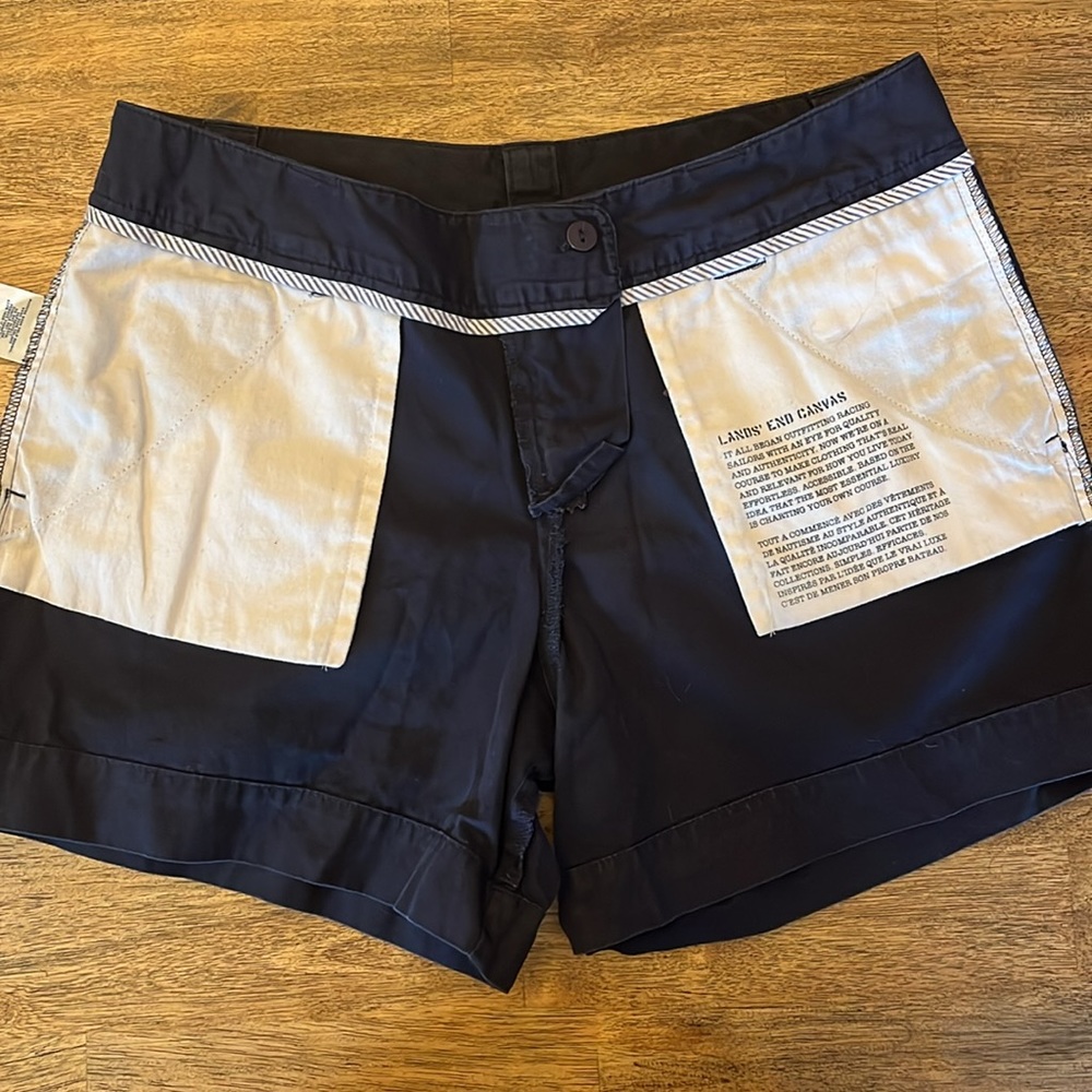 Lands’ End Shorts 💙 - Picture 3 of 12